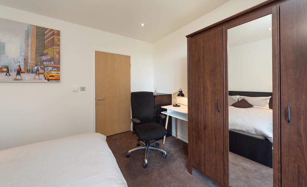 Luxury In North Greenwich Apartment *
